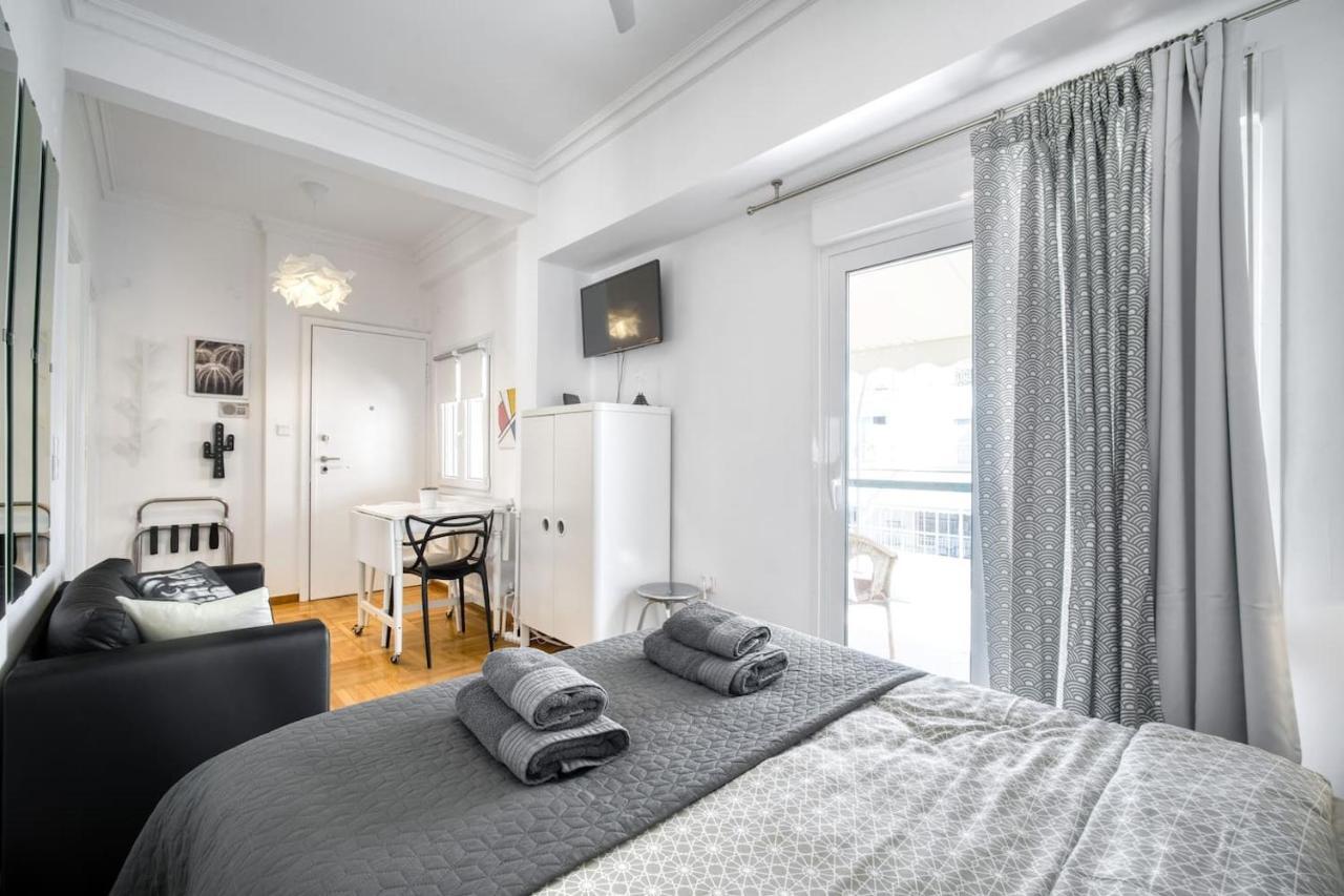 The Cactus Apartment With Large Sunny Balcony Athens Exterior photo